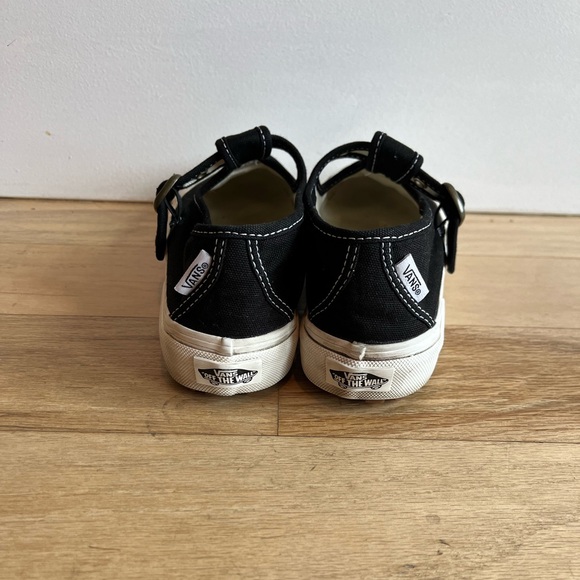 Vans Style 93 Sneakers - Picture 8 of 10